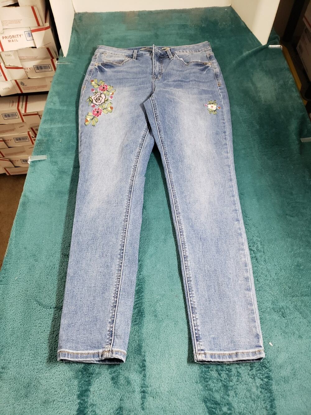 Seven7 Jeans Size 8 Womens Blue Stretch Pants Bombshell High Rise Skinny